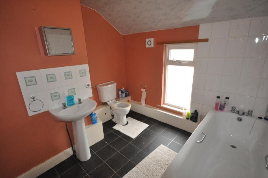 Brudenell Avenue, Hyde Park