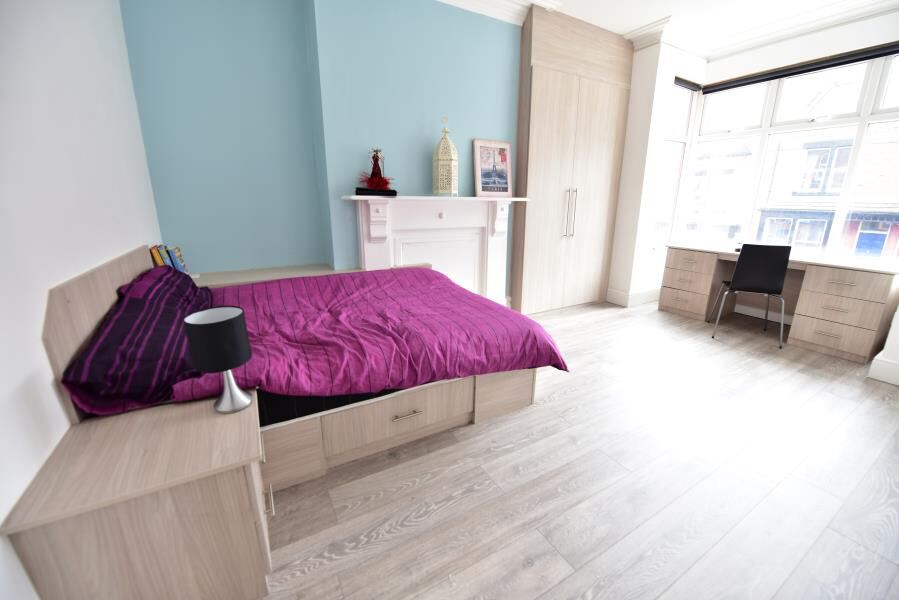 Richmond Mount, Hyde Park