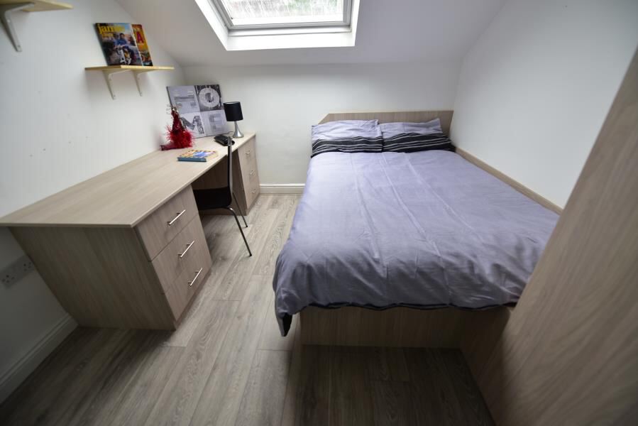 Richmond Mount, Hyde Park