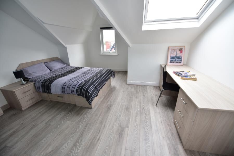 Richmond Mount, Hyde Park