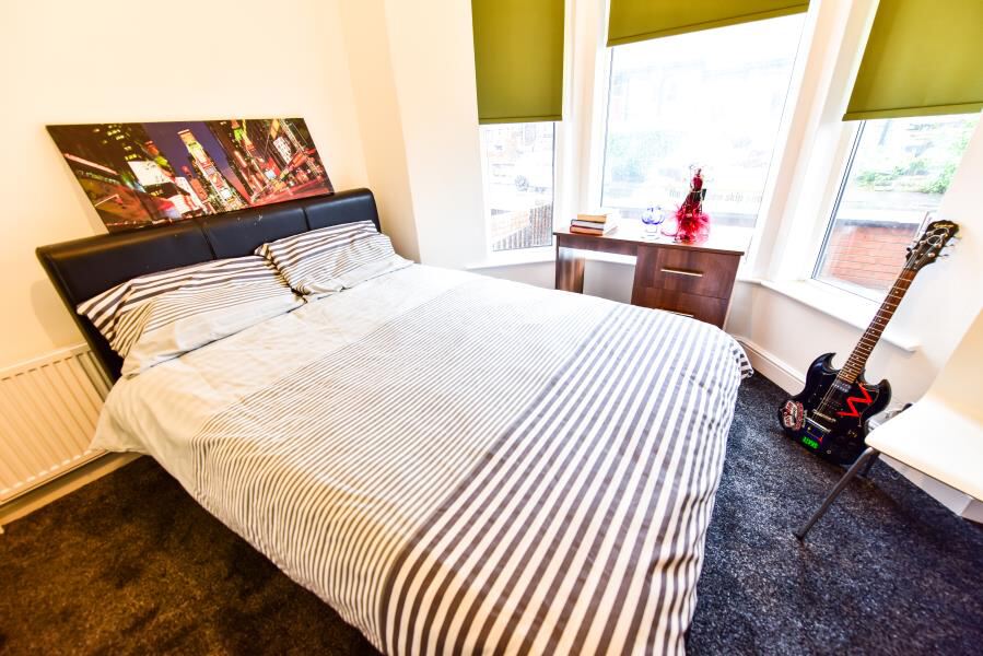 Delph Mount, Woodhouse