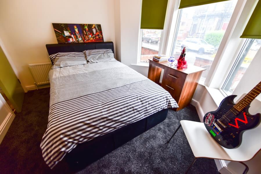 Delph Mount, Woodhouse