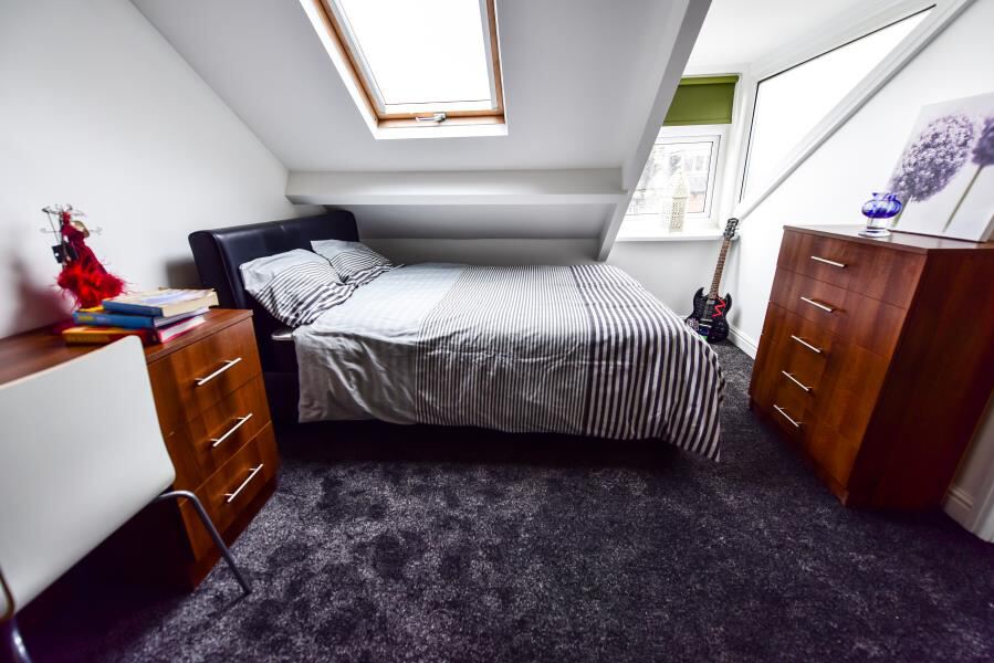 Delph Mount, Woodhouse