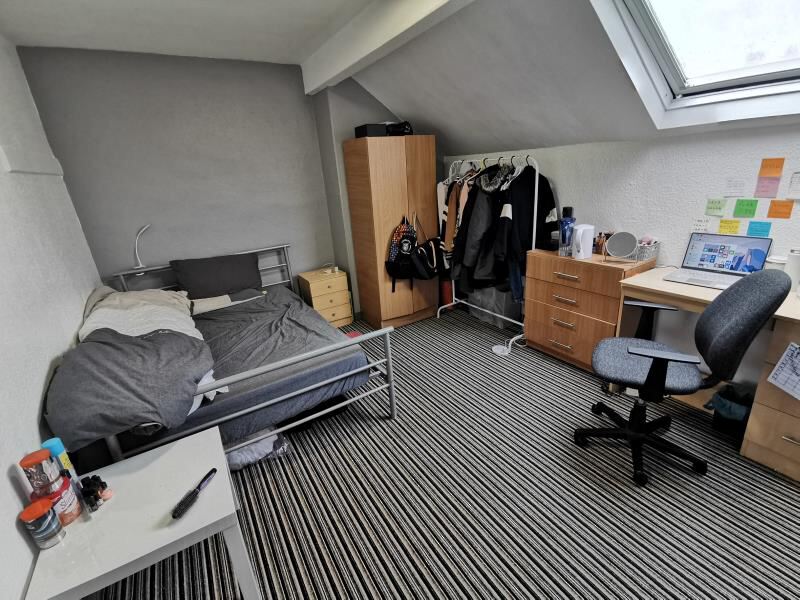 Ashville Grove, Hyde Park