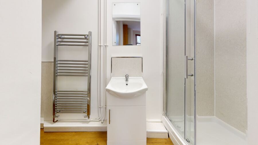 Clarendon Road, University