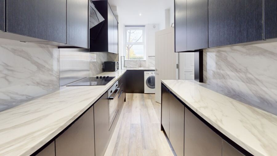 Royal Park Grove, Hyde Park