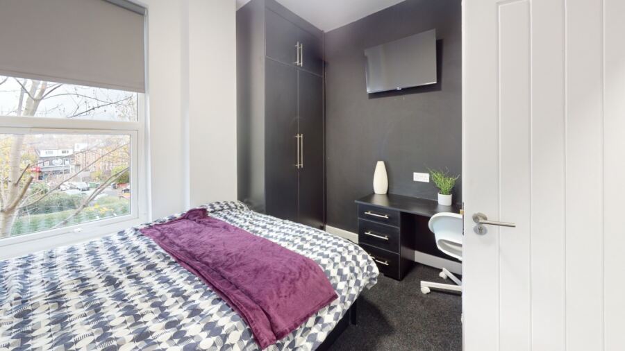 Royal Park Grove, Hyde Park