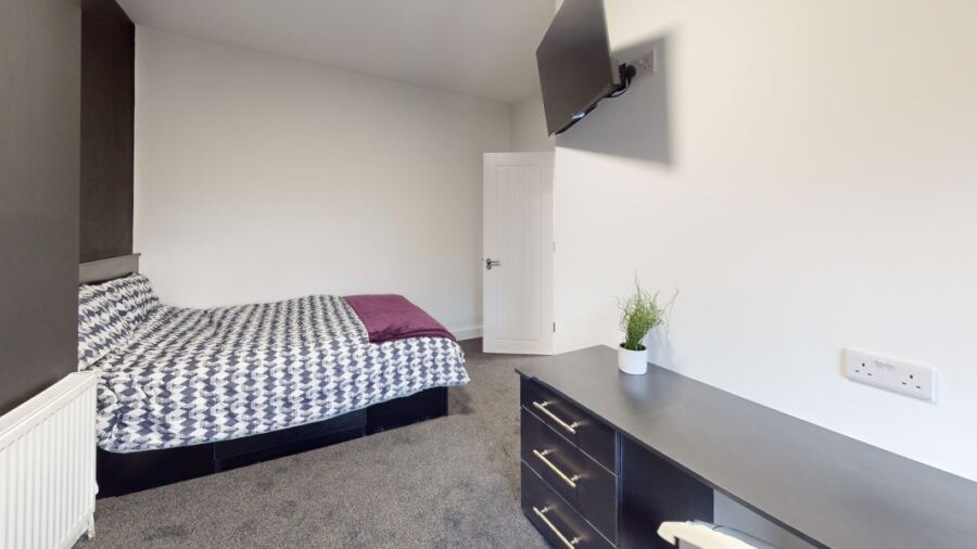 Royal Park Grove, Hyde Park