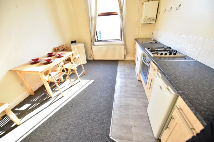 Blenheim Terrace, University