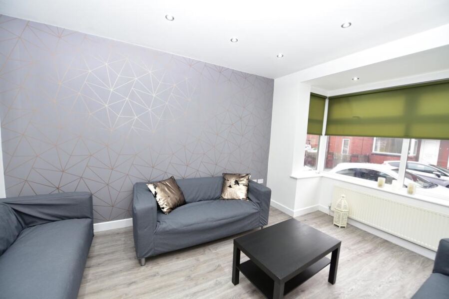 Hessle Terrace, Hyde Park