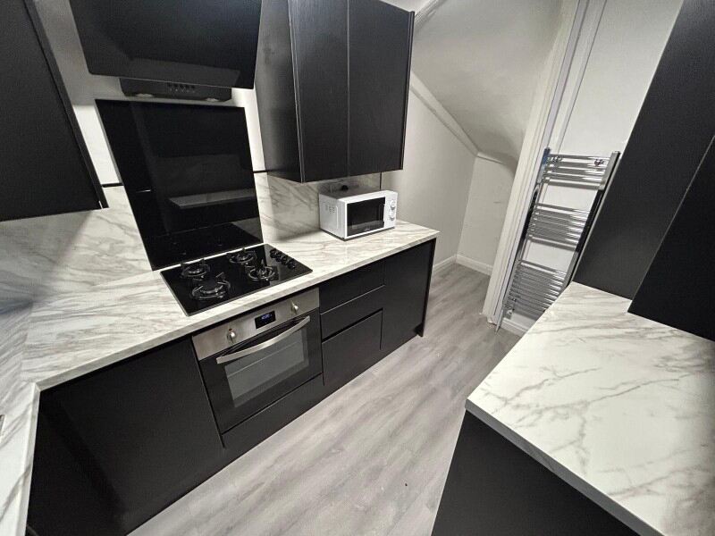 Hessle Avenue, Hyde Park