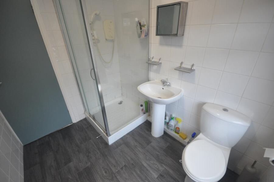 Raven Road, Hyde Park