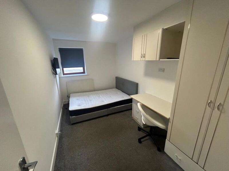 Belle Vue Road, University