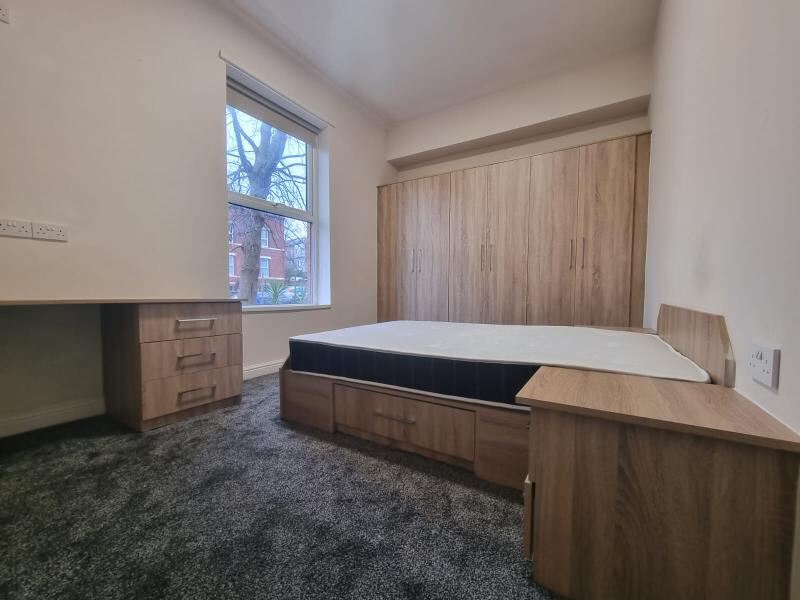 Kensington Terrace, Hyde Park