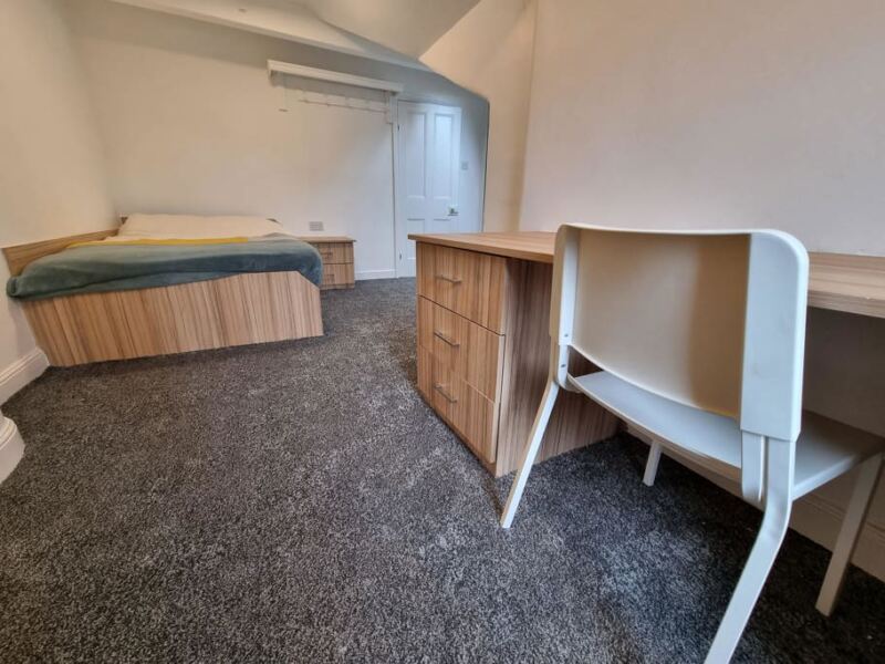 Blenheim Terrace, University