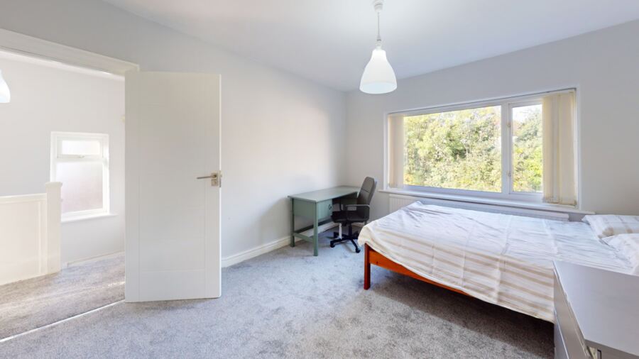 Trelawn Crescent, 