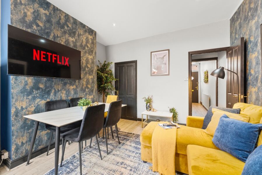 Carberry Terrace, Hyde Park