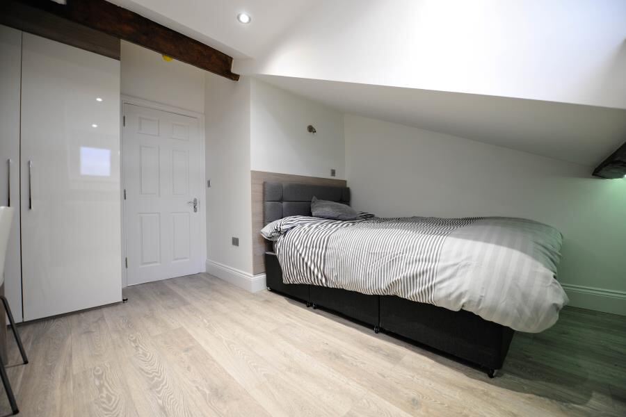 Blenheim Terrace, University