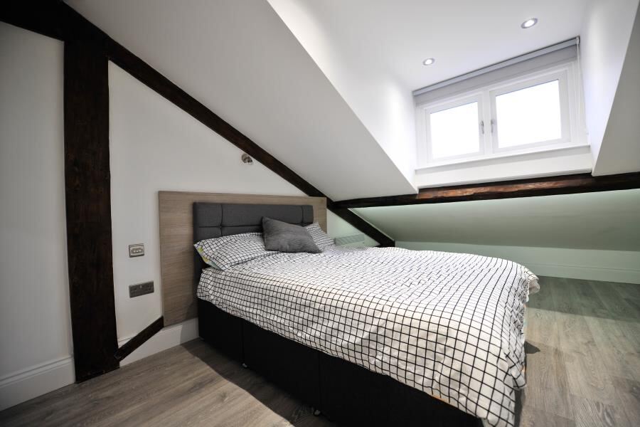 Blenheim Terrace, University