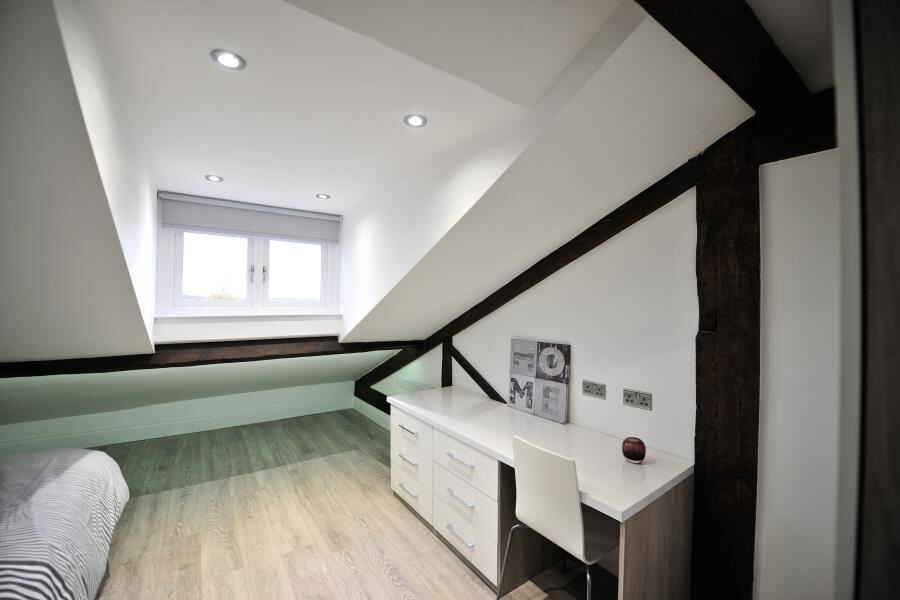 Blenheim Terrace, University