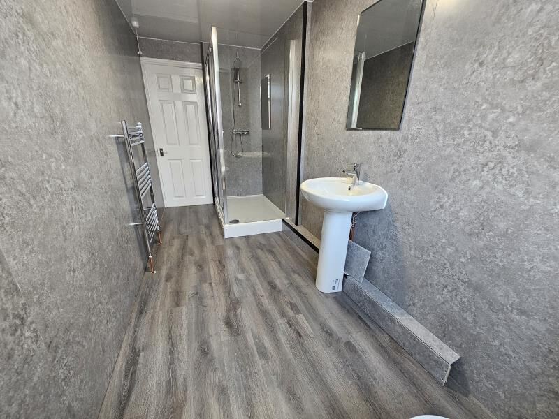 Harold Road, Hyde Park