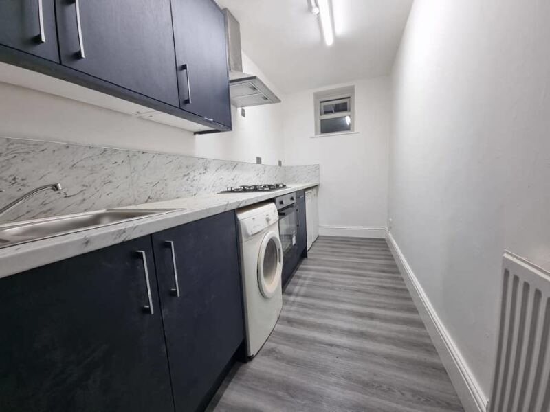 Hyde Park Road, Hyde Park