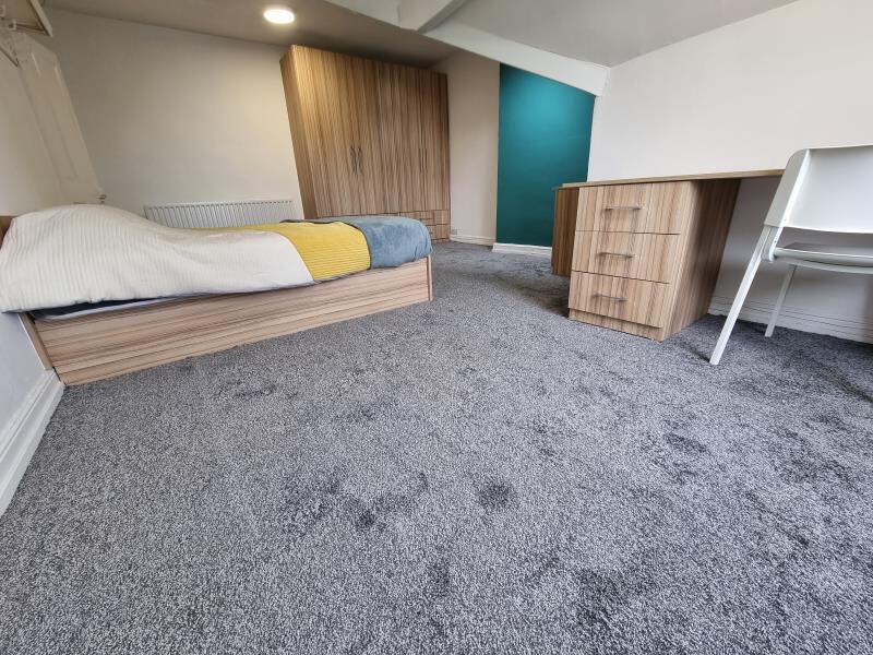 Blenheim Terrace, University