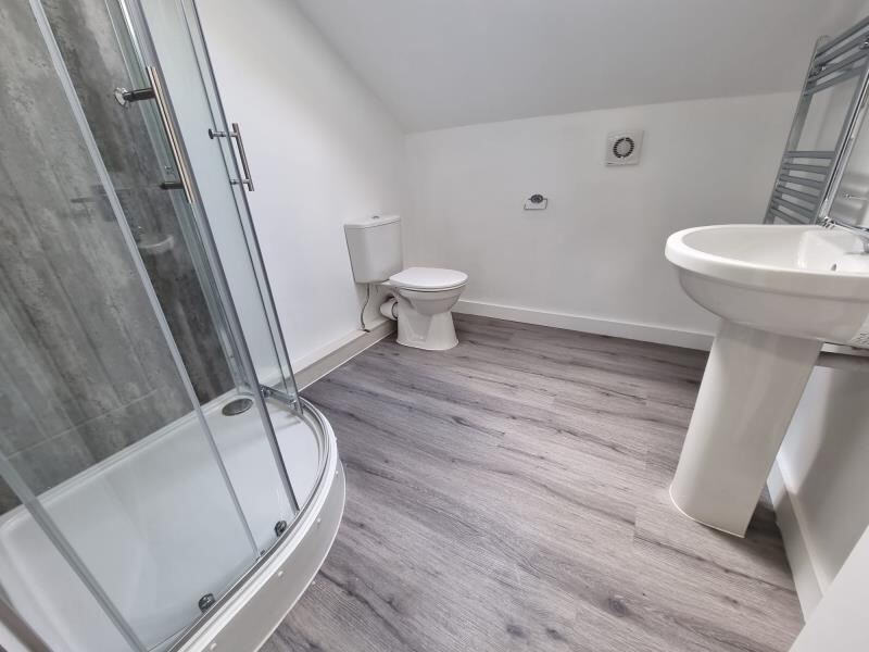 Hessle Road, Hyde Park