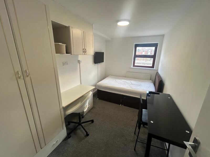 Belle Vue Road, University