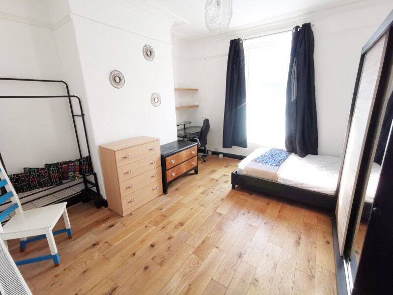 Delph Mount, Woodhouse