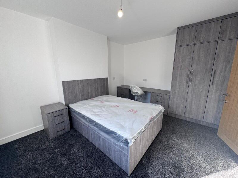 Harold Mount, Hyde Park