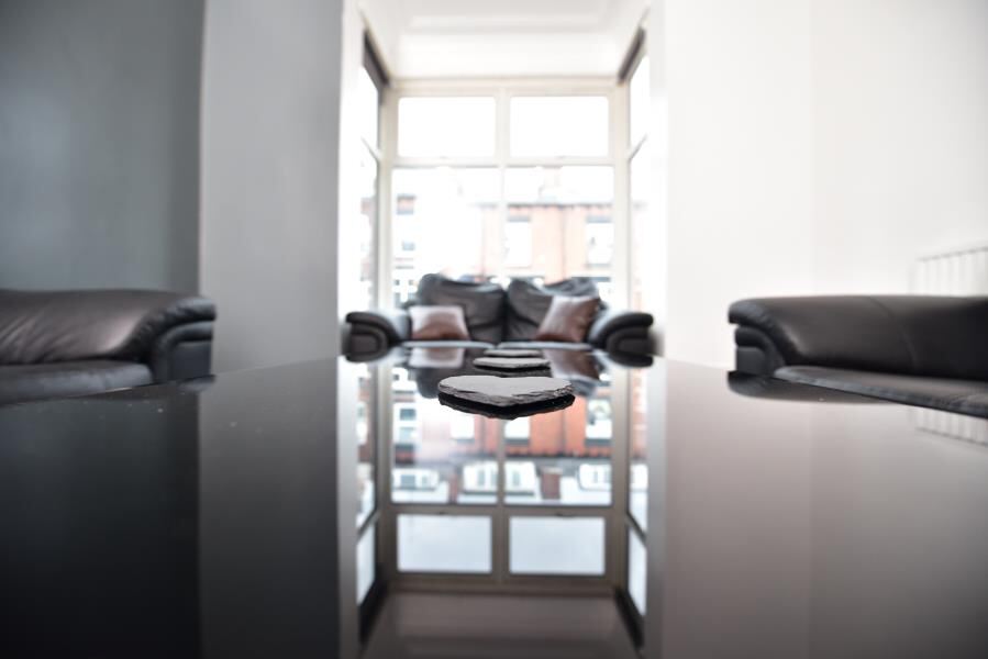 Norwood Place, Hyde Park