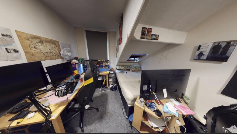 Blenheim Terrace, University