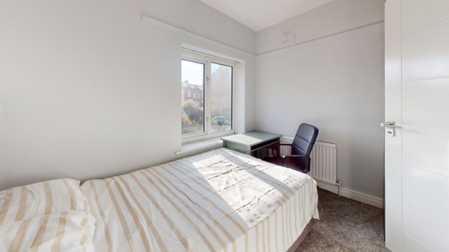Trelawn Crescent, 