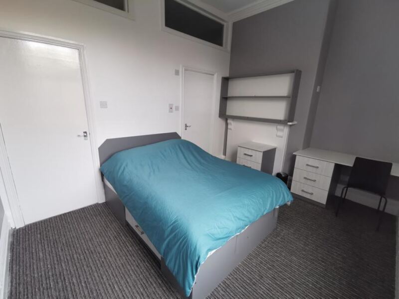 Blenheim Terrace, University