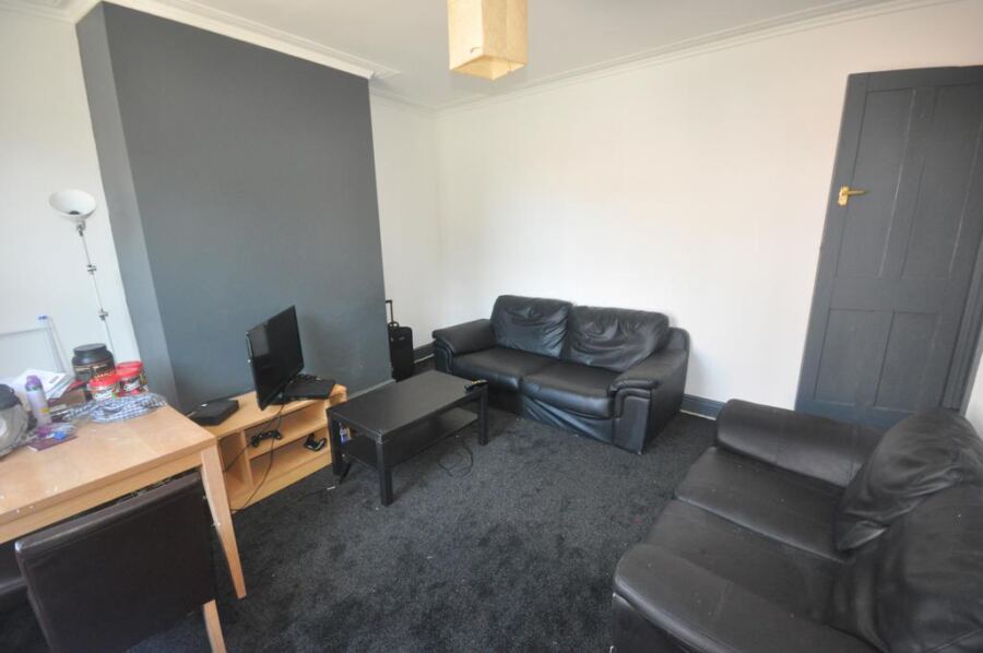 Thornville Road, Hyde Park