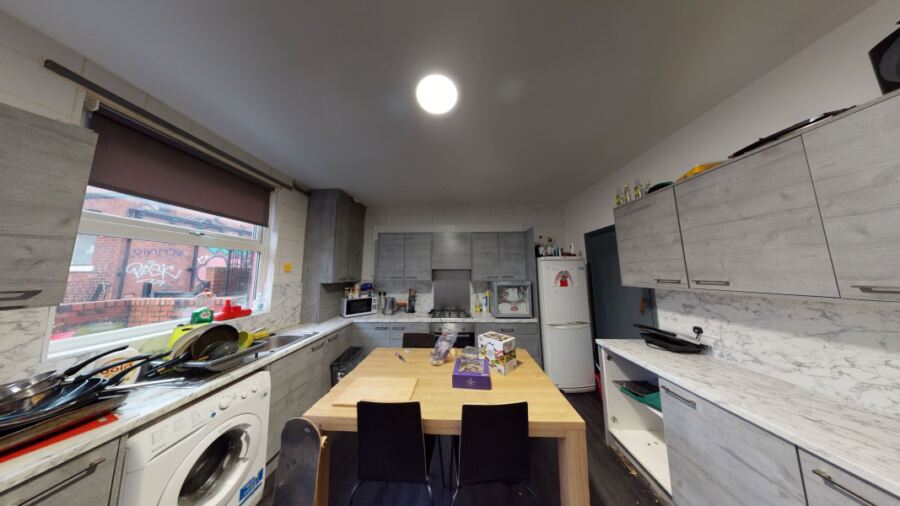 Royal Park Road, Hyde Park