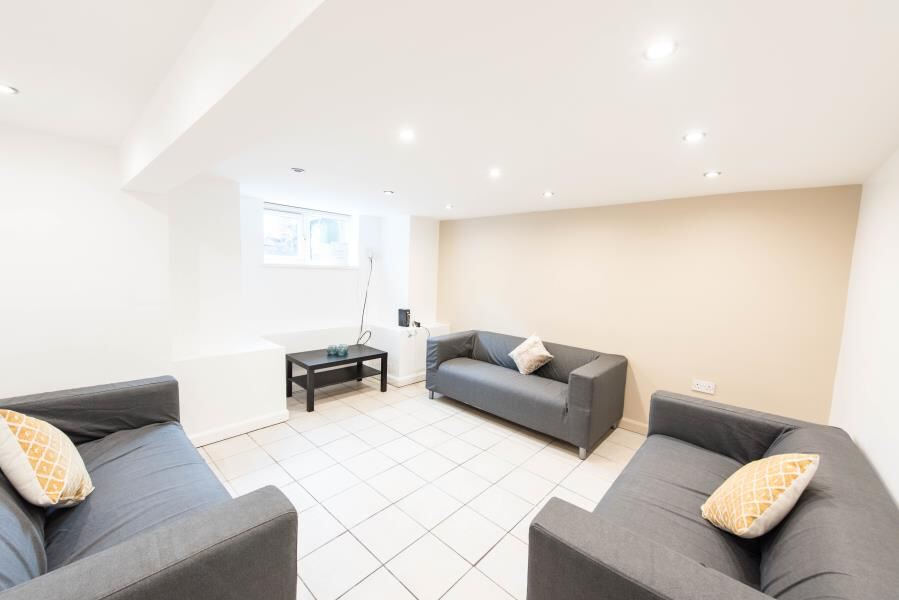 Richmond Mount, Hyde Park