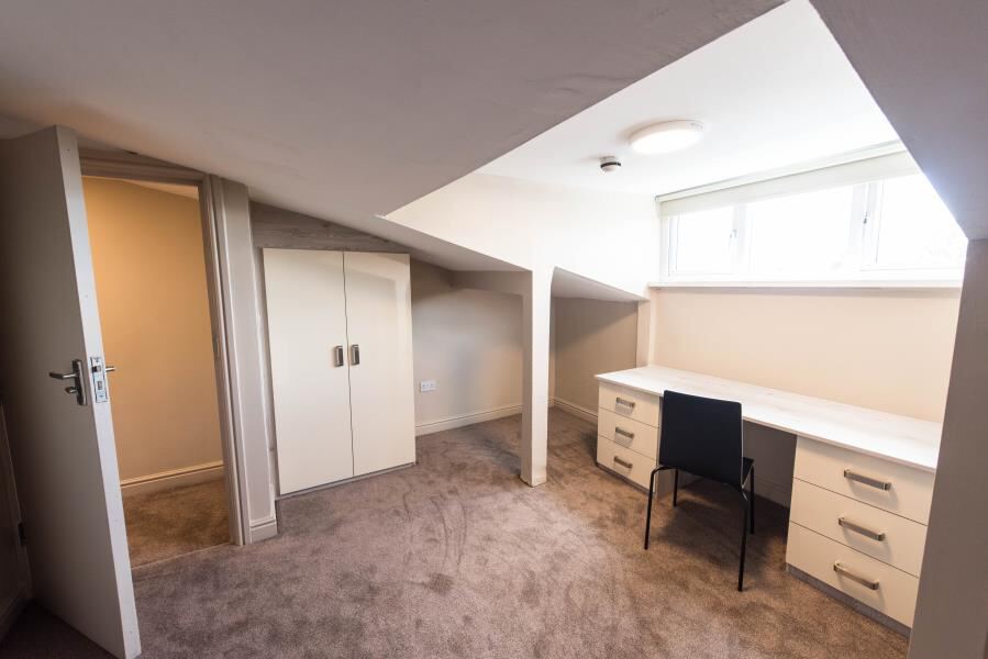 Richmond Mount, Hyde Park