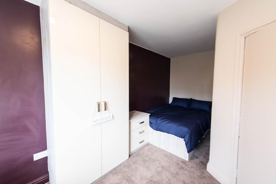 Richmond Mount, Hyde Park