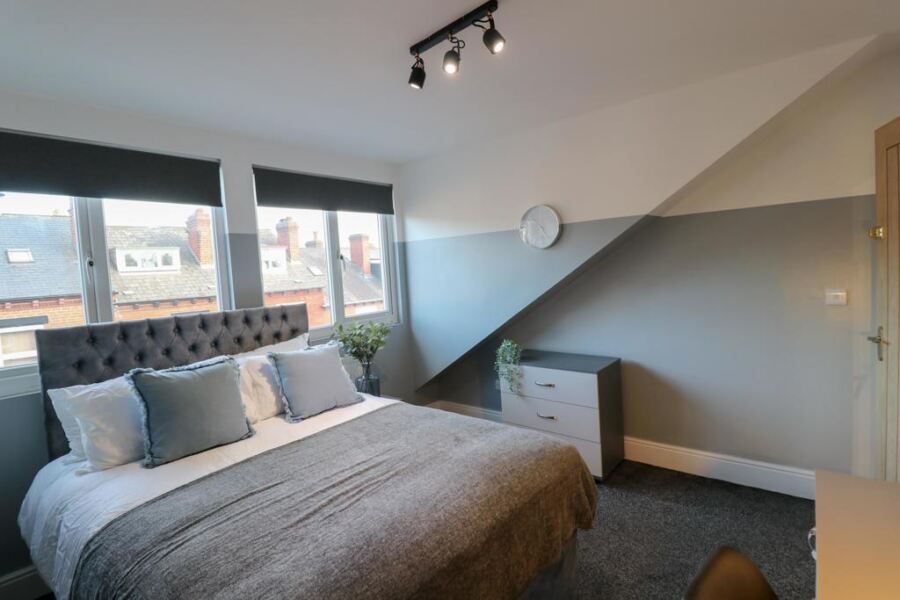 Carberry Place, Hyde Park