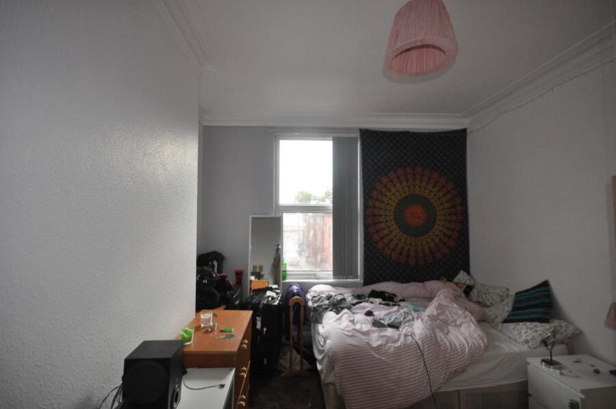 Brudenell Road, Hyde Park