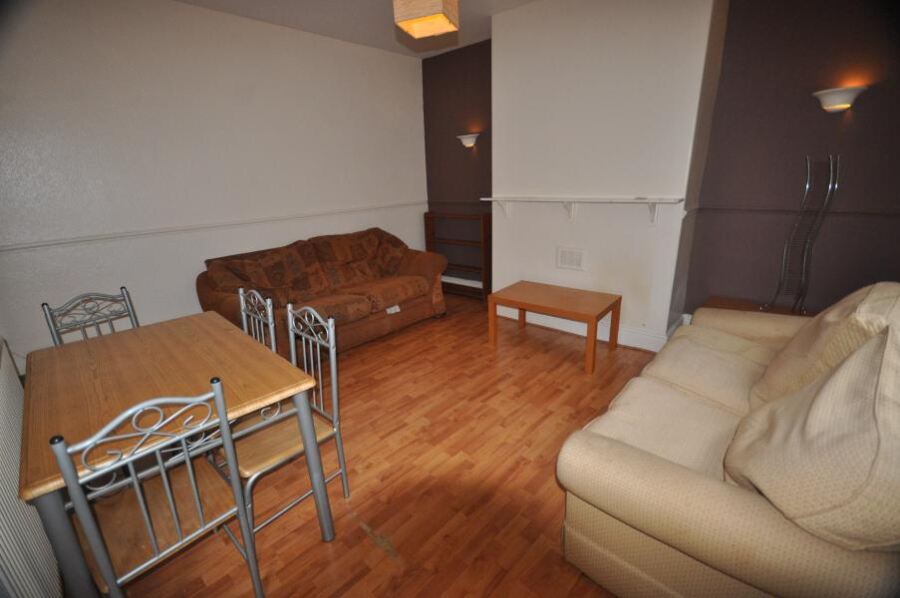 Harold Mount, Hyde Park