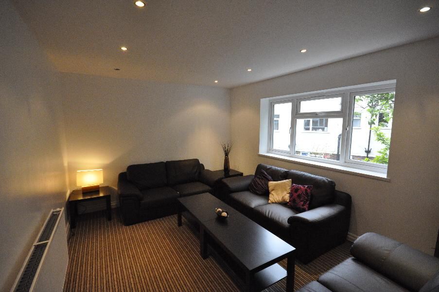 Richmond Avenue, Headingley